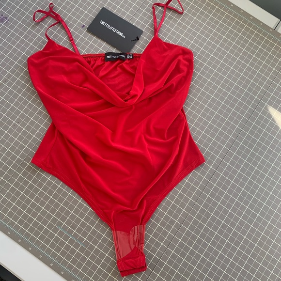 PrettyLittleThing Red Bodysuit - Picture 2 of 4